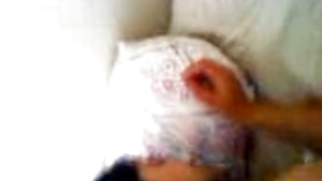 Snimio je svoj pornić seksxxxxxxxxxxxxx s brinetom u kadi