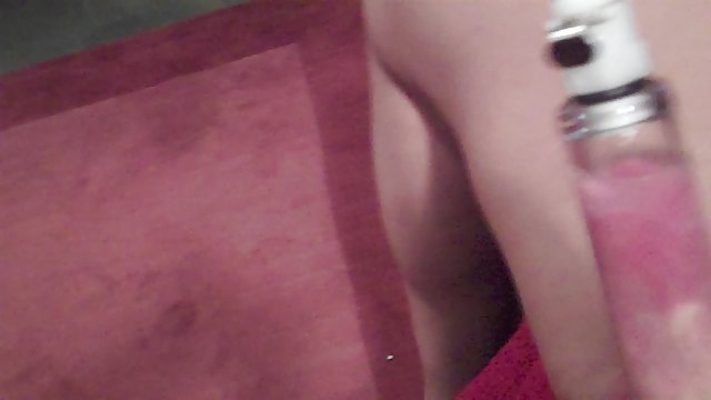 Uhvatio je momka za masturbaciju i pričvrstio mu spermu na filmy xxx sex pukotinu