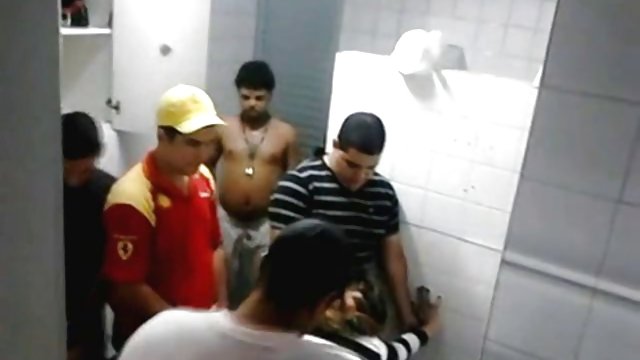 Brki seljak pružio je nezaboravno zadovoljstvo svojoj kokoši sek full hot