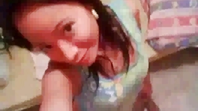 Prsata simpatija masturbira super seks xxx prstima