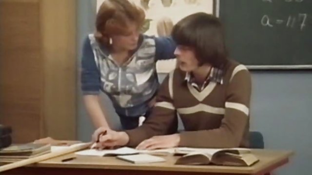 Panda jebe malu crvenu jahačicu u seks com xxx šumi