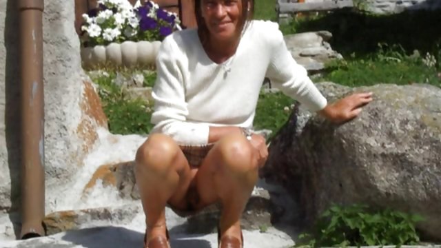 Djevojka masturbira i sperma na seks xxx zoo podu