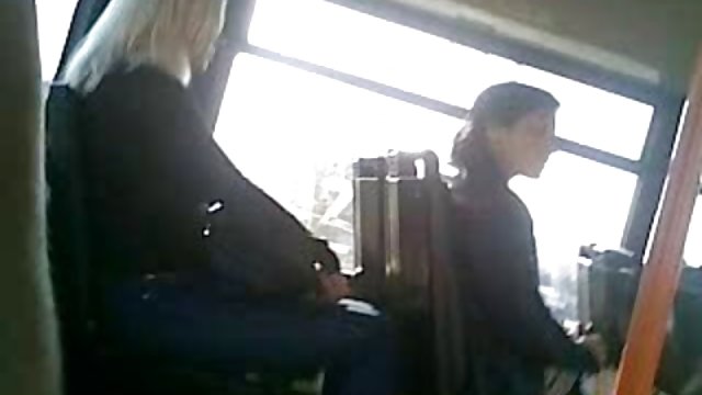 Plesati uz seksi filmovi besplatni glazbu mlade djevojke s velikim sisama