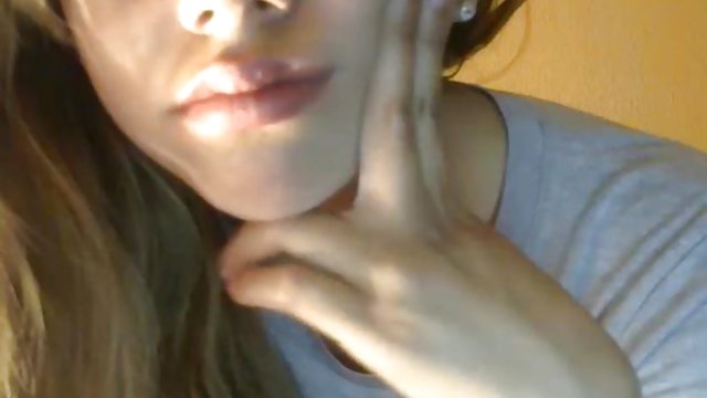 Opuštena seks tube porn djevojka dobiva kurac s rupama u rupi