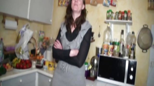 Supruga xmaster seks je sebi dala spermu nakon dobrog seksa